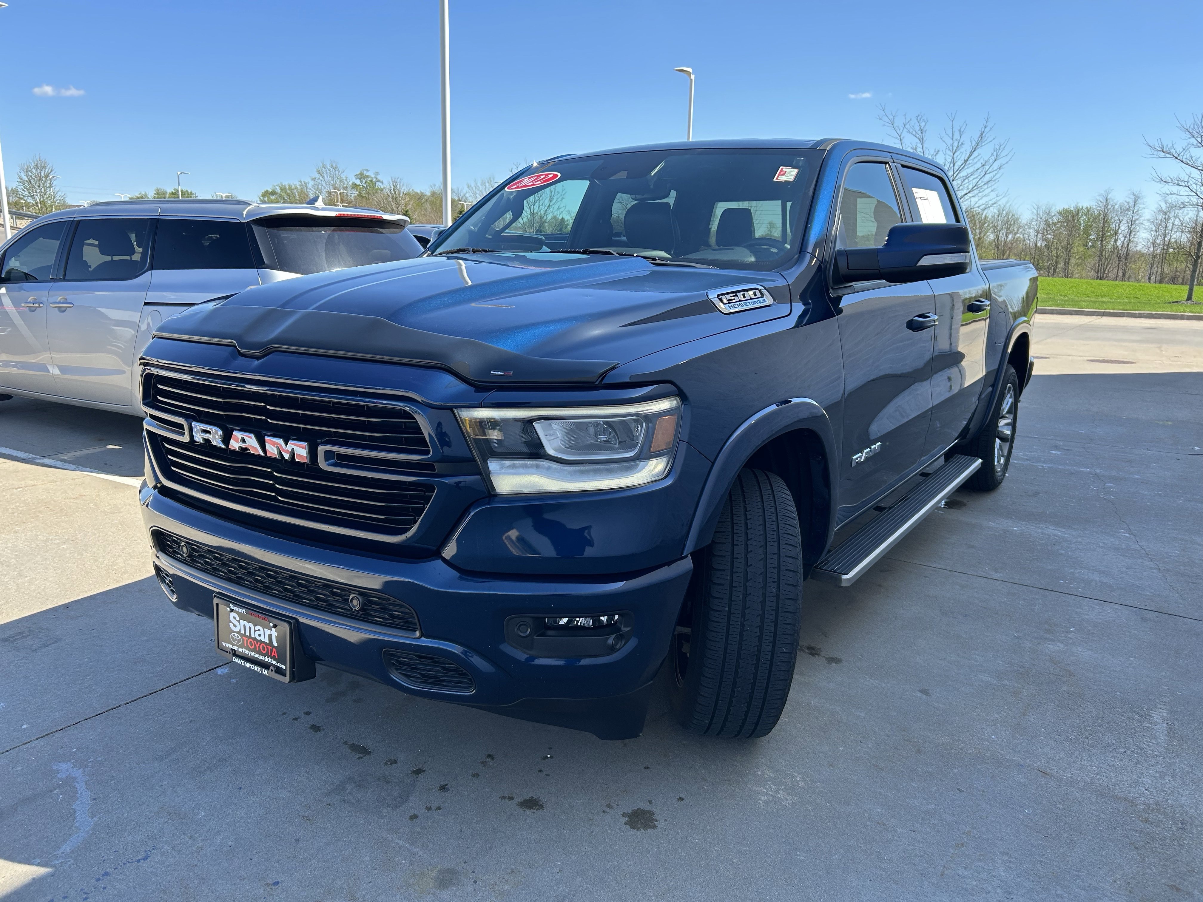 Used 2022 RAM 1500 Laramie w/ Sport Appearance Package AWD/4WD image 3