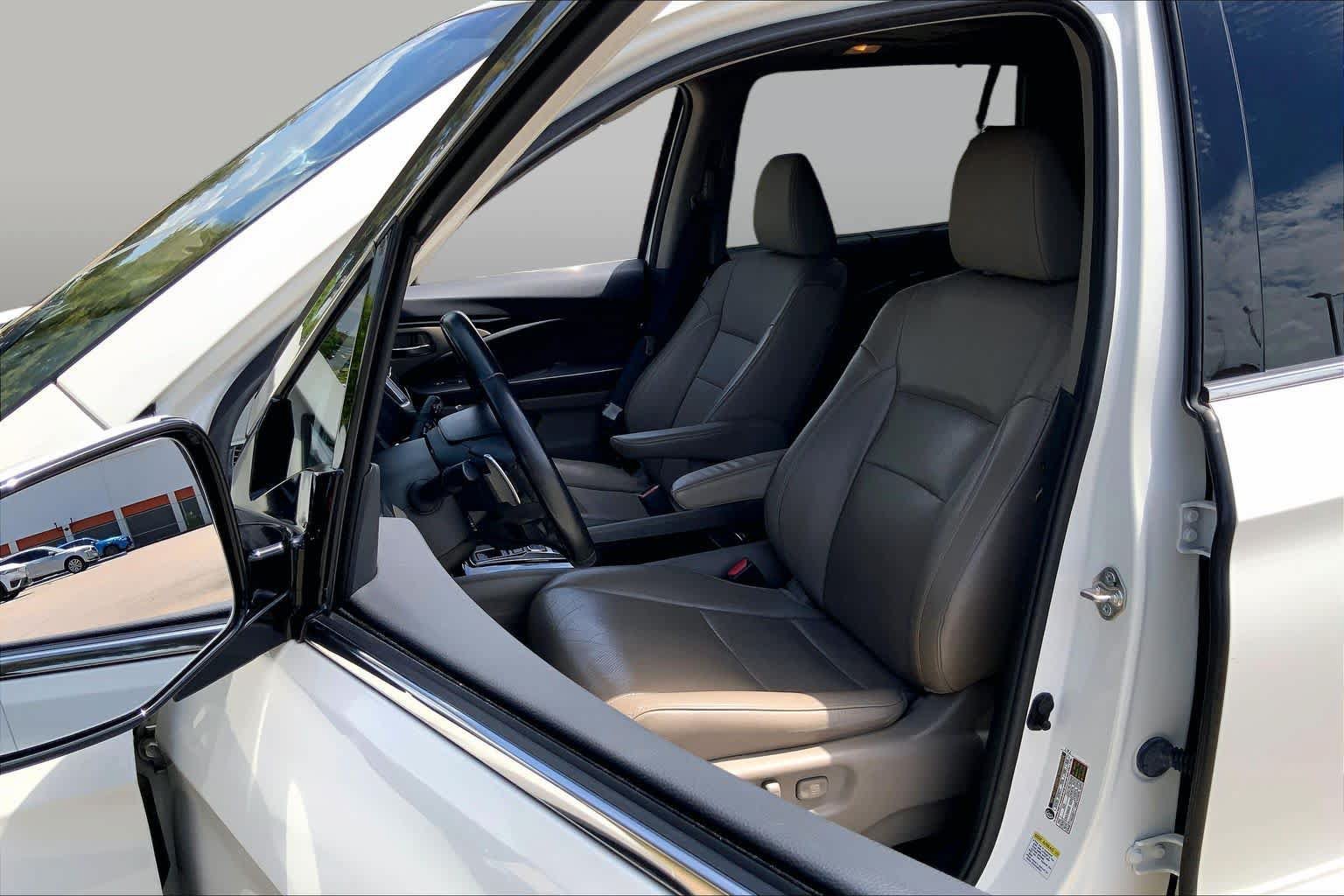 Used 2016 Honda Pilot Elite image 8