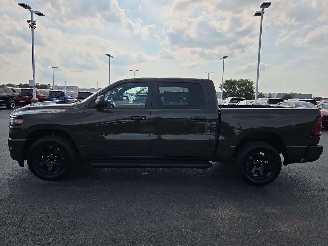 New 2026 RAM 1500 Express AWD/4WD image 4