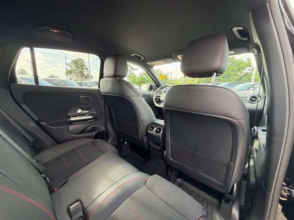 Used 2025 Mercedes-Benz GLA 250 image 28