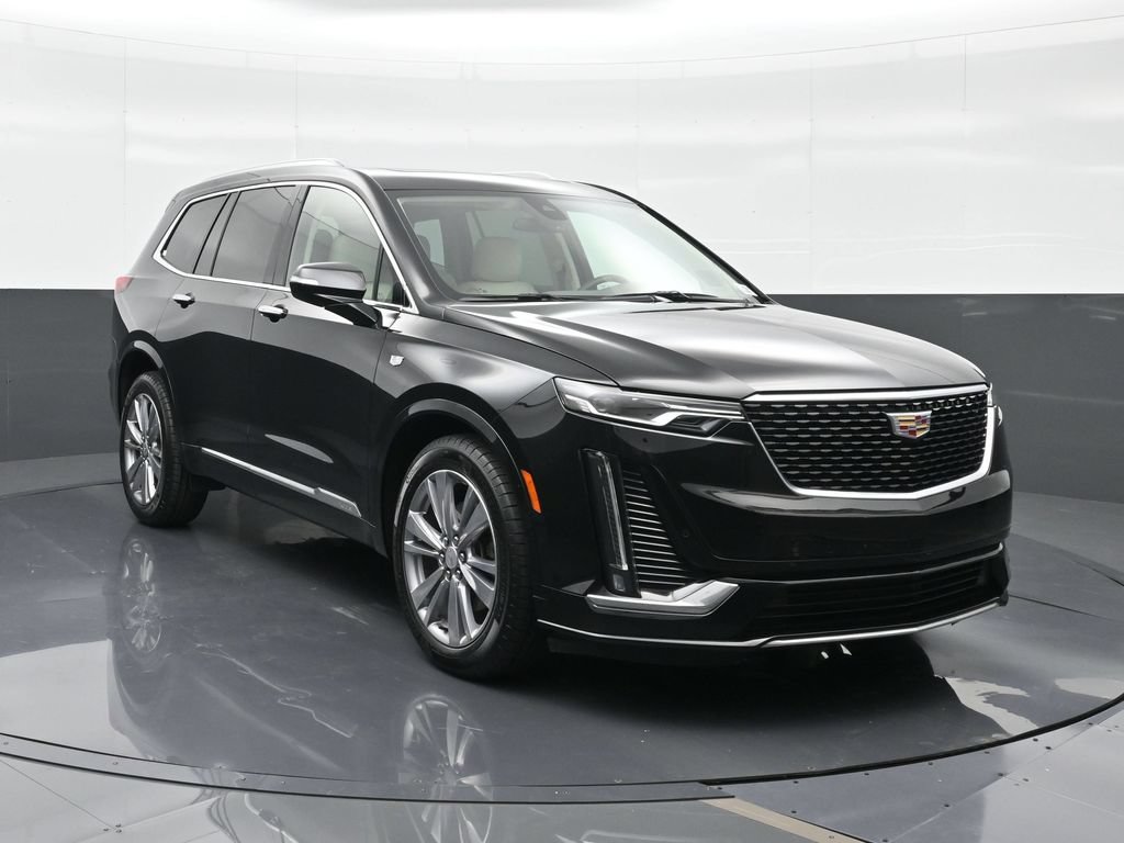 Certified 2023 Cadillac XT6 Premium Luxury FWD image 13