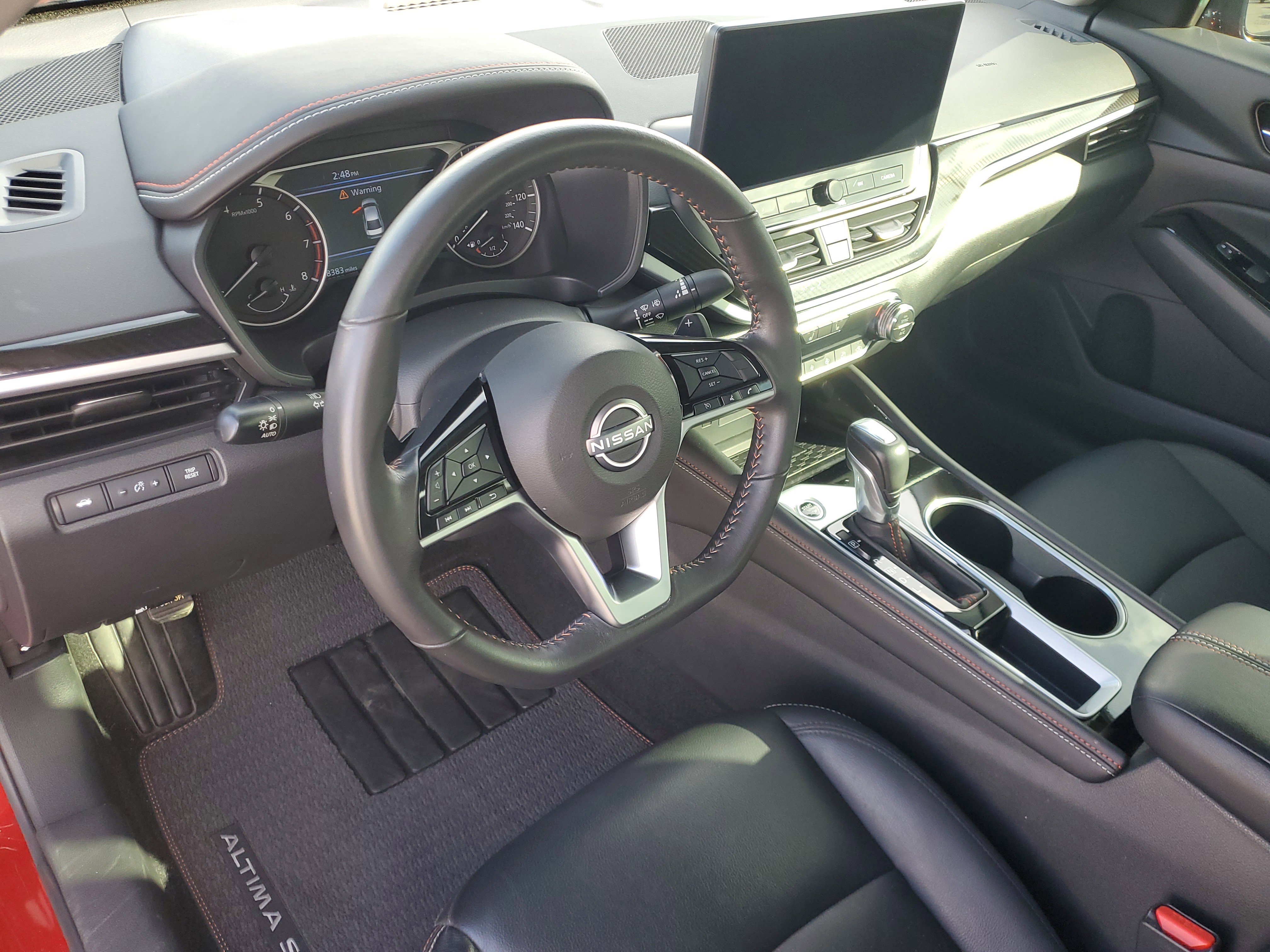 Used 2025 Nissan Altima 2.5 SR w/ SR Premium Package image 12