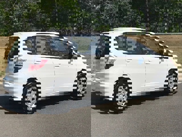 Used 2013 Honda Fit image 4