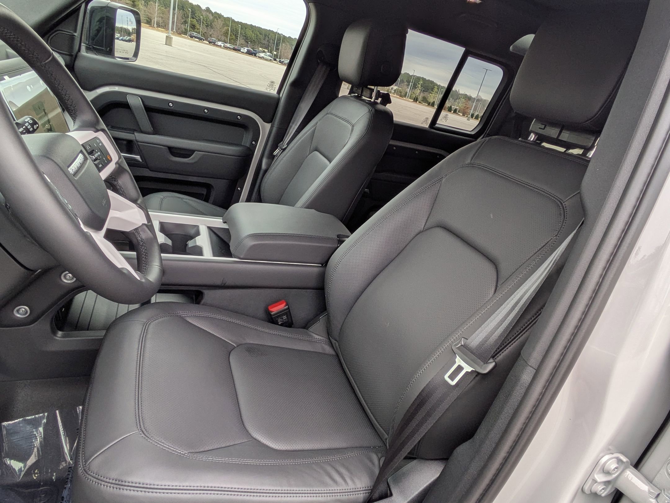 New 2026 Land Rover Defender 110 X-Dynamic SE image 20