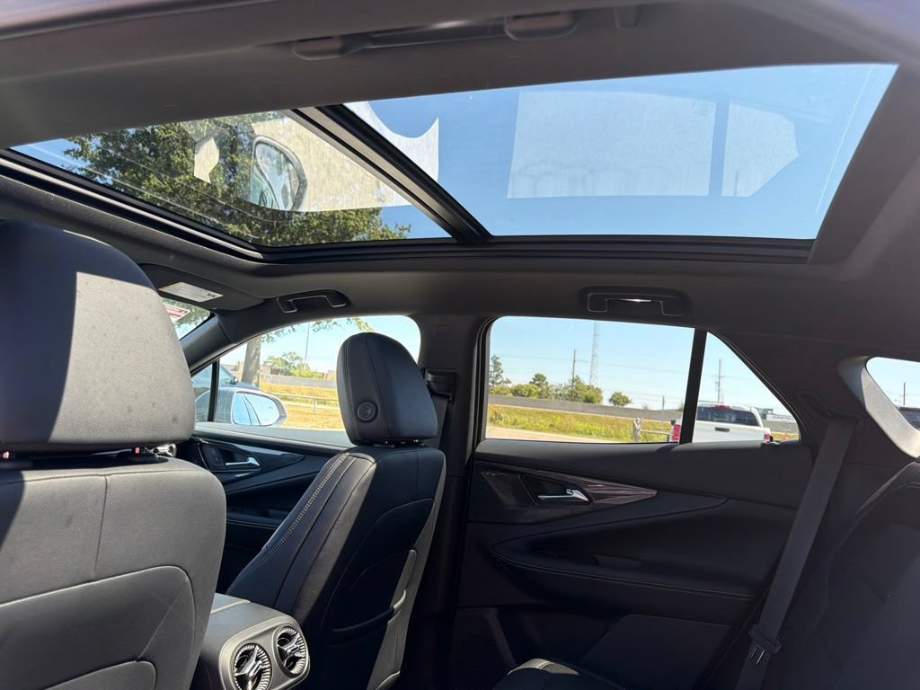 Used 2024 Chevrolet Blazer EV LT AWD/4WD image 17