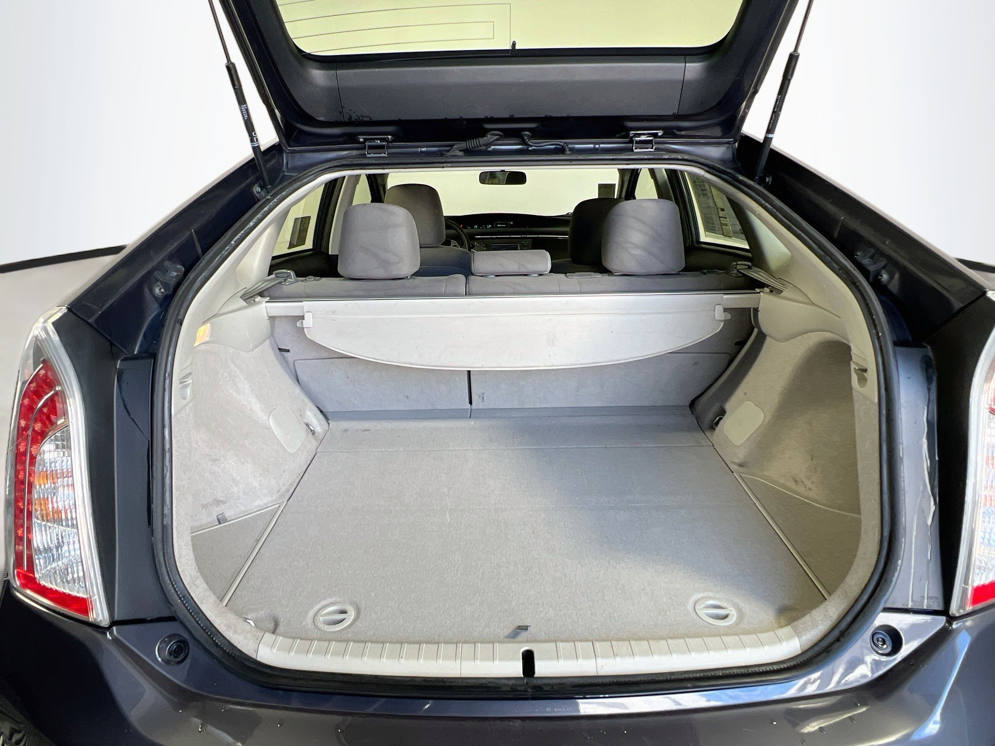 Used 2015 Toyota Prius Two FWD image 34
