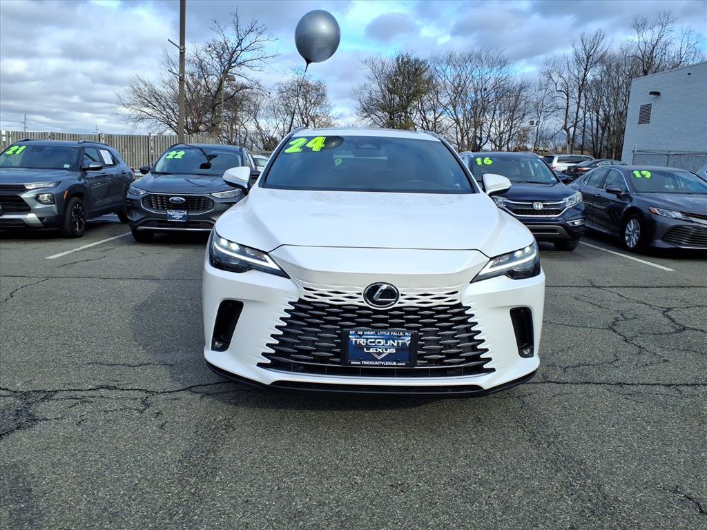 Used 2024 Lexus RX 350 Premium w/ Accessory Package AWD/4WD image 2