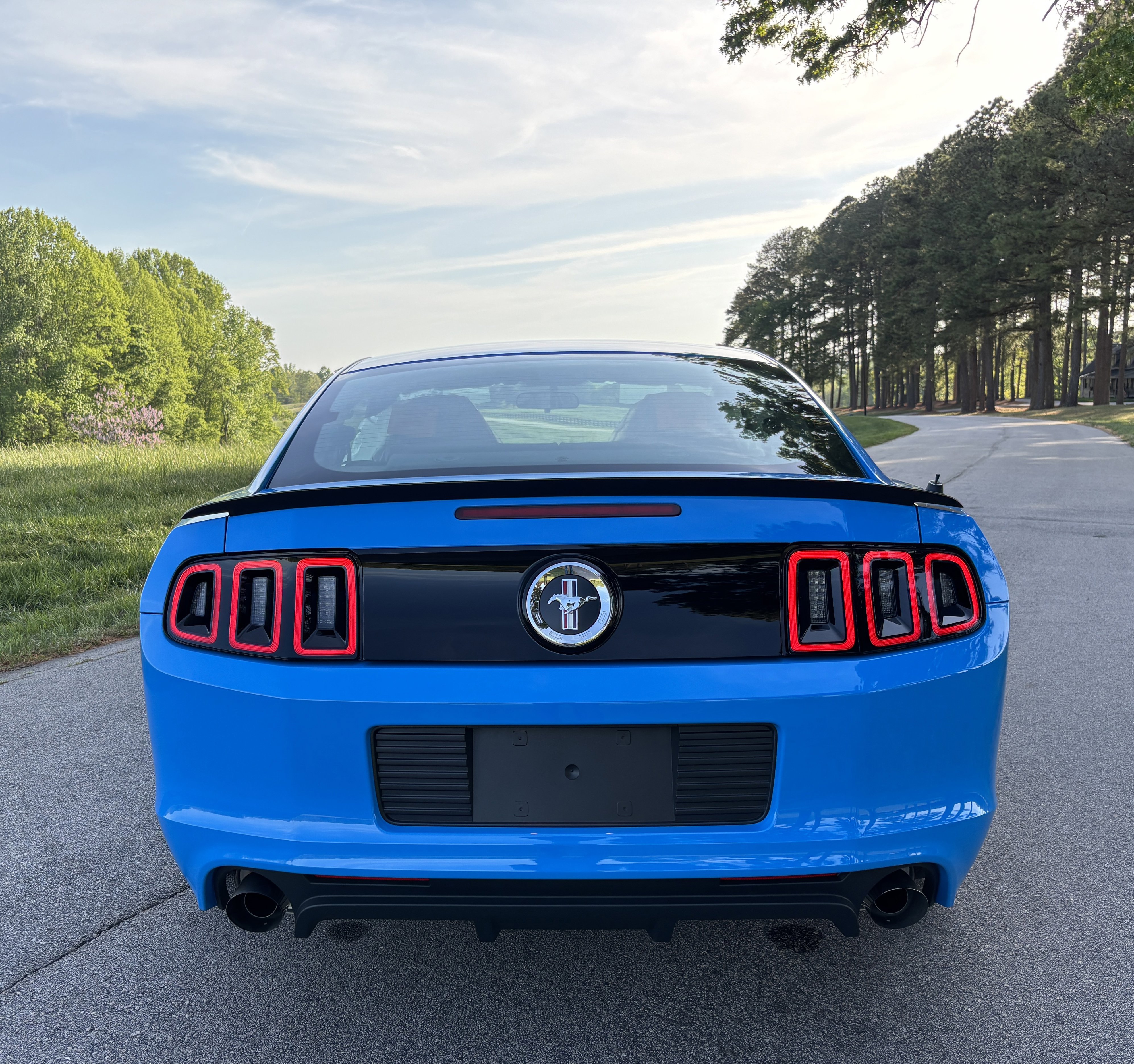 Used 2013 Ford Mustang Boss 302 w/ Boss 302 Accessory Pkg RWD image 15