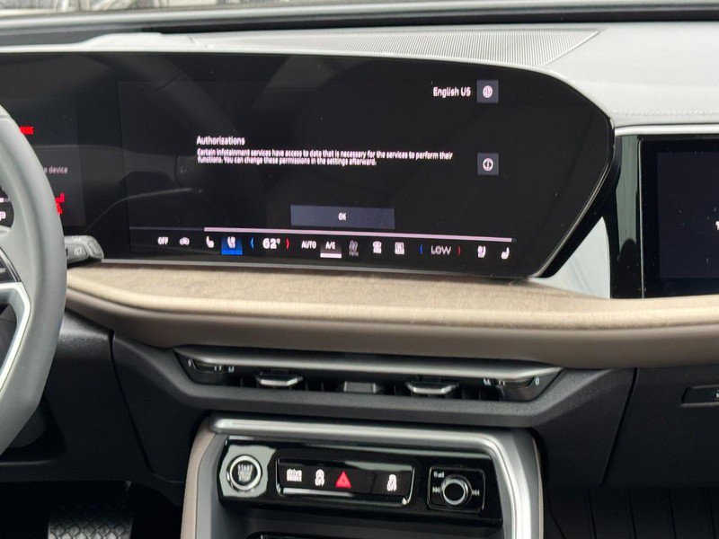 New 2025 Audi Q5 Prestige image 8