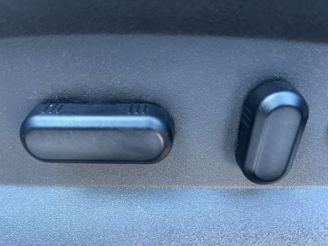 Used 2010 Lincoln MKX 2WD image 13