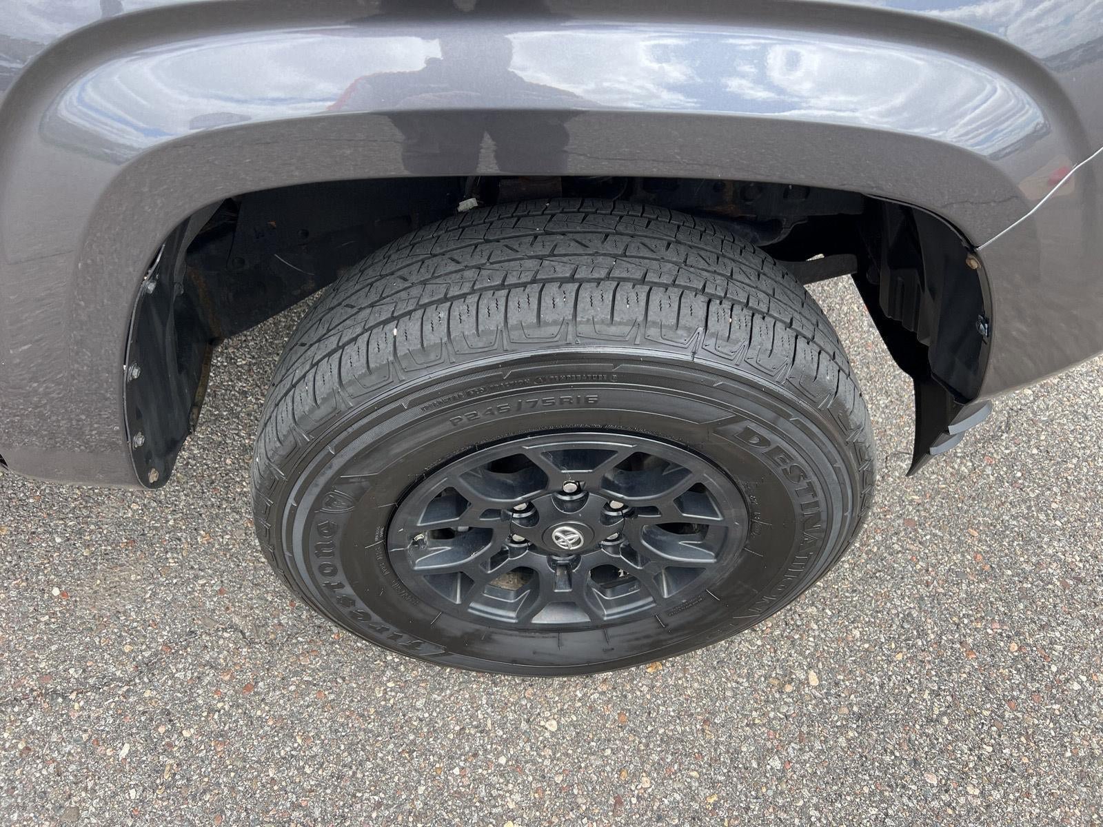 Used 2022 Toyota Tacoma SR w/ SR Convenience Package AWD/4WD image 6