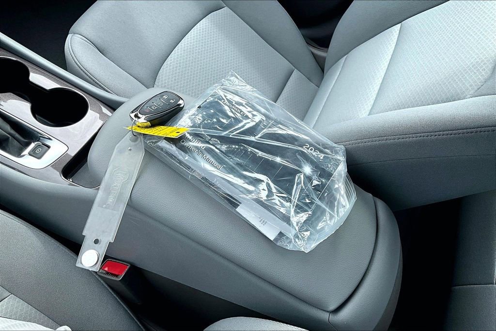 Used 2024 Chevrolet Malibu LS image 33