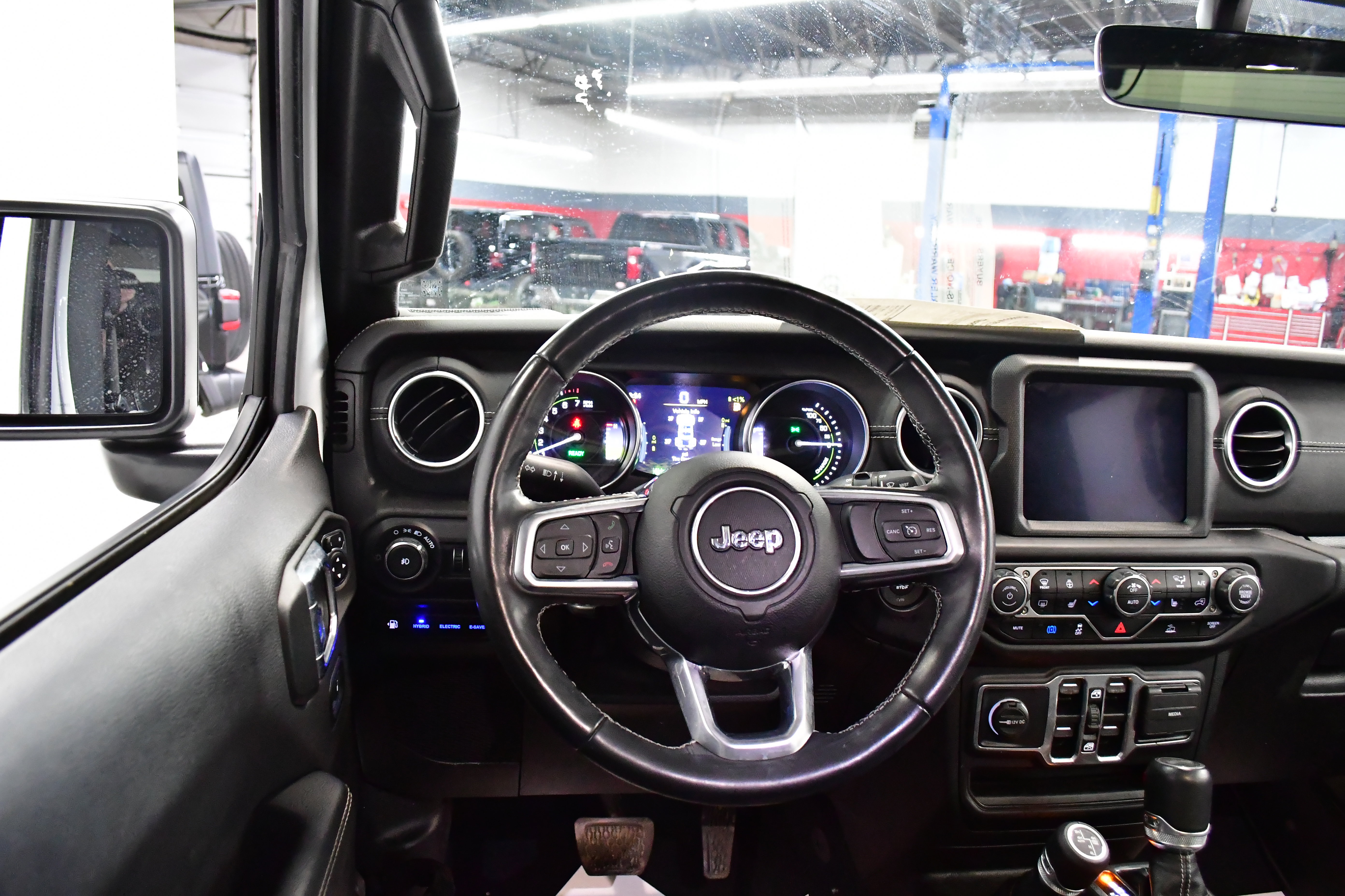 Used 2022 Jeep Wrangler Unlimited Sahara w/ Cold Weather Group image 9