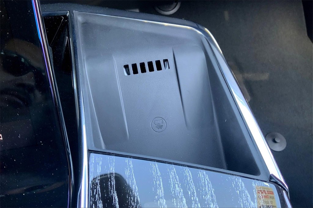 New 2026 Cadillac Escalade IQL Luxury image 20