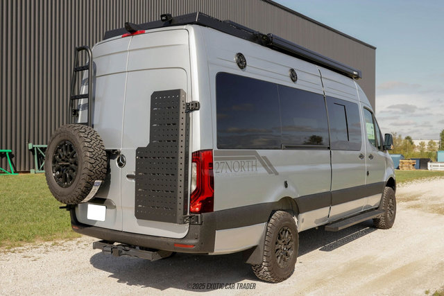 Used 2025 Mercedes-Benz Sprinter 2500 image 8