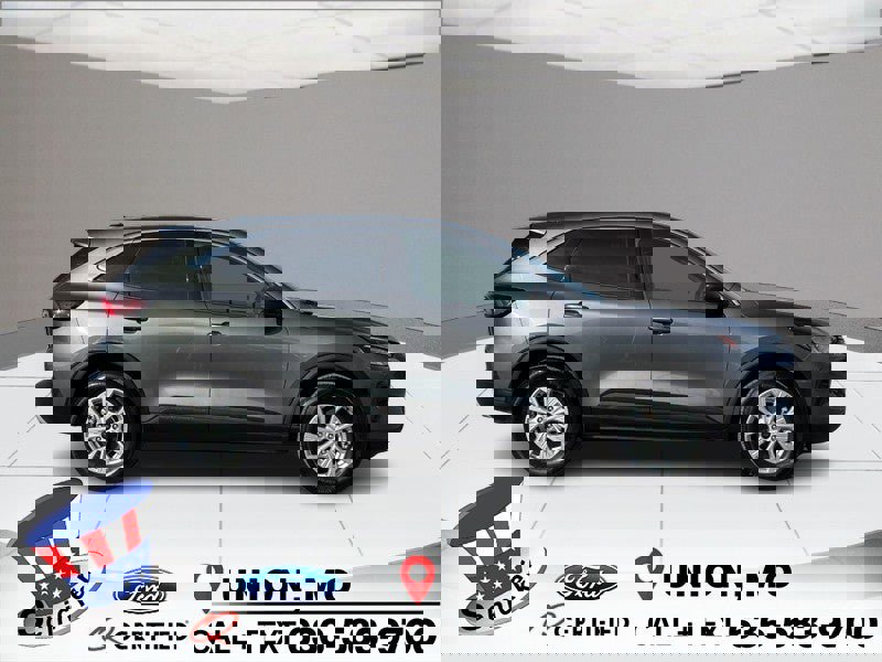 Used 2024 Ford Escape Active image 1
