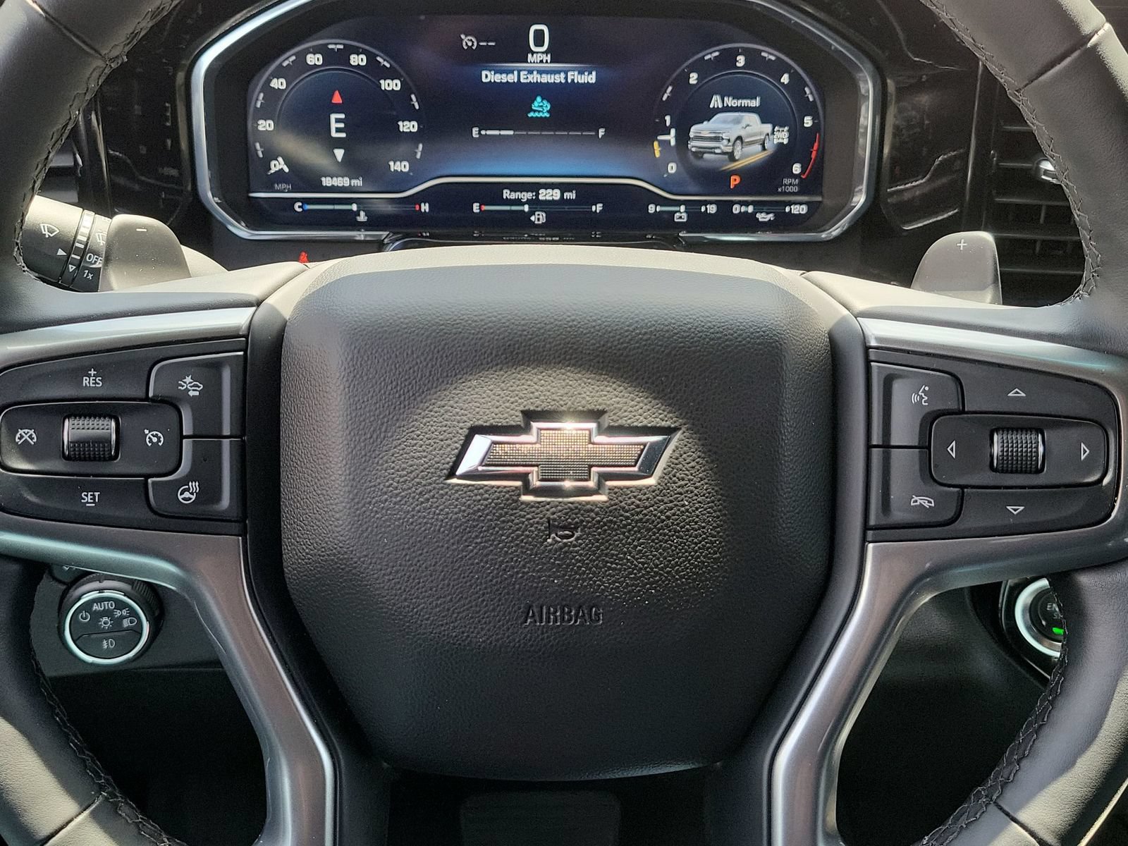 Certified 2025 Chevrolet Silverado 1500 RST w/ Rally Edition AWD/4WD image 11