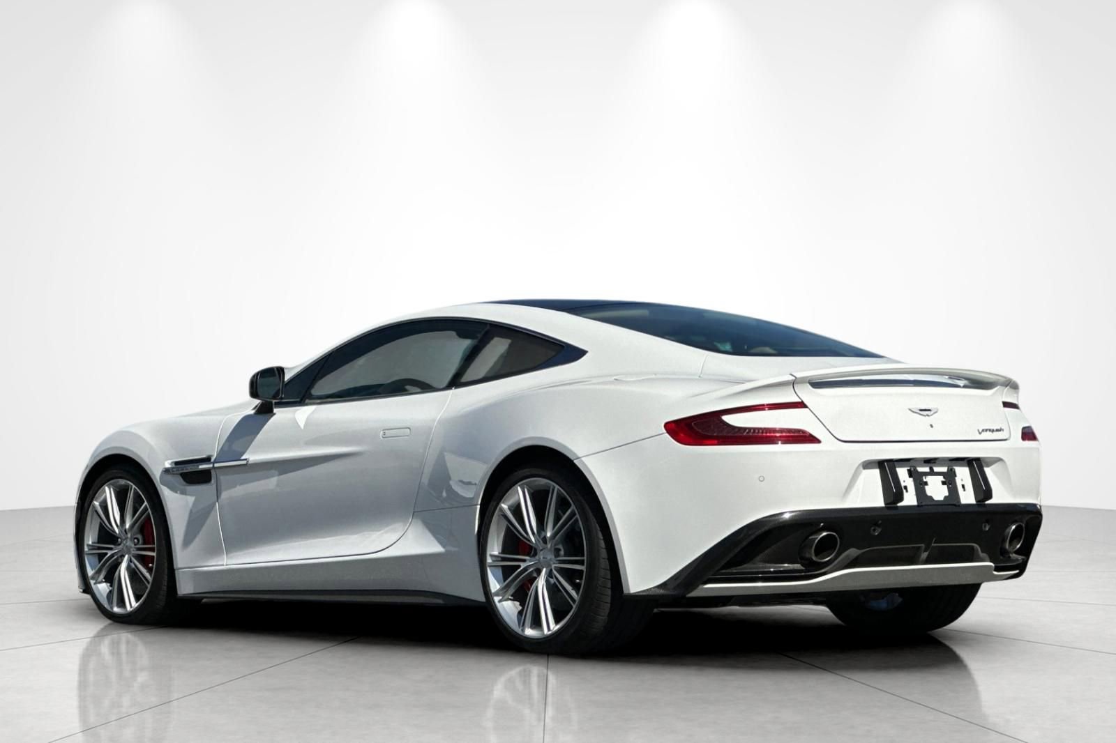 Used 2014 Aston Martin Vanquish Coupe image 4