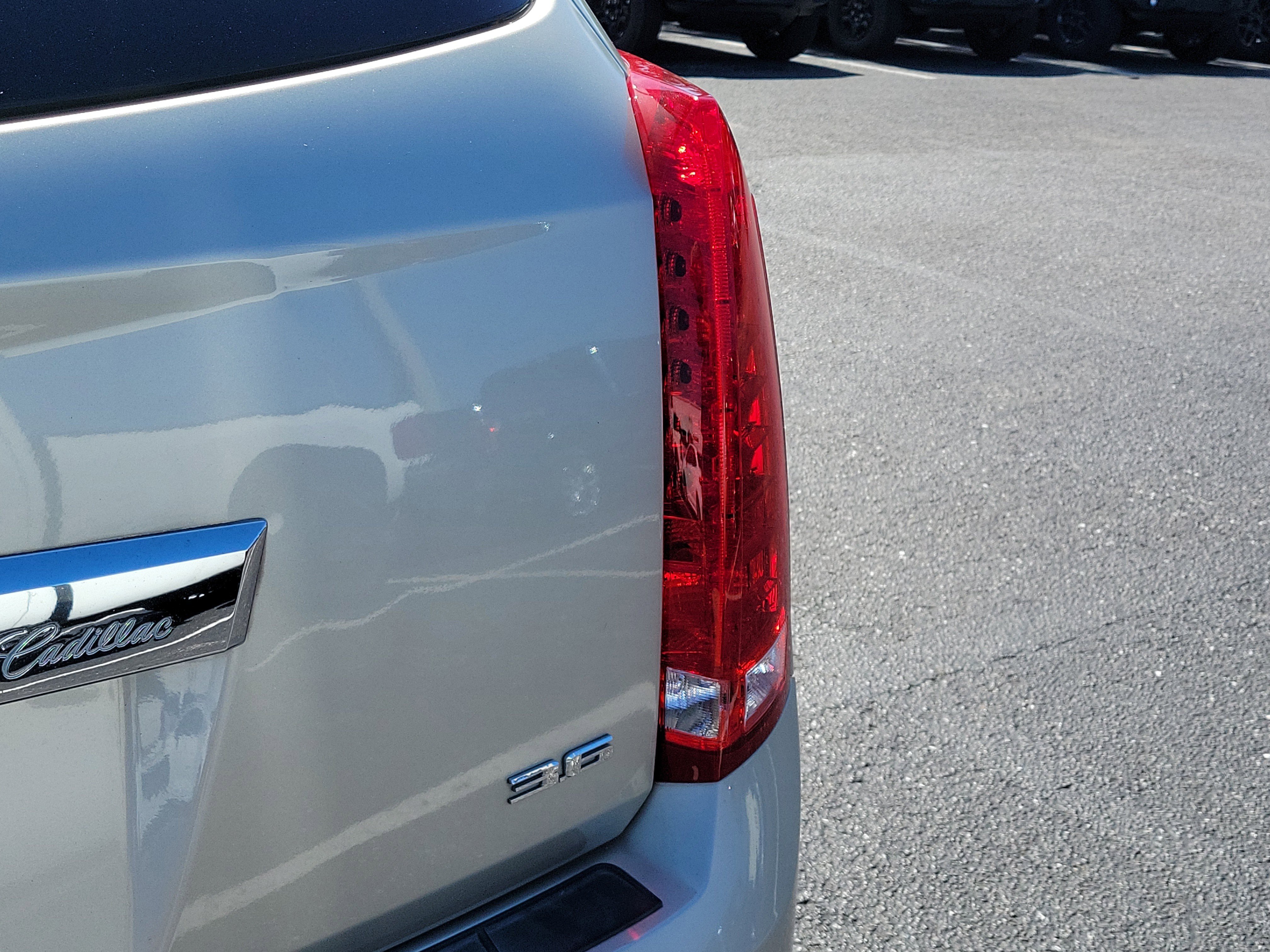 Used 2013 Cadillac SRX Performance w/ Driver Awareness Package FWD image 10