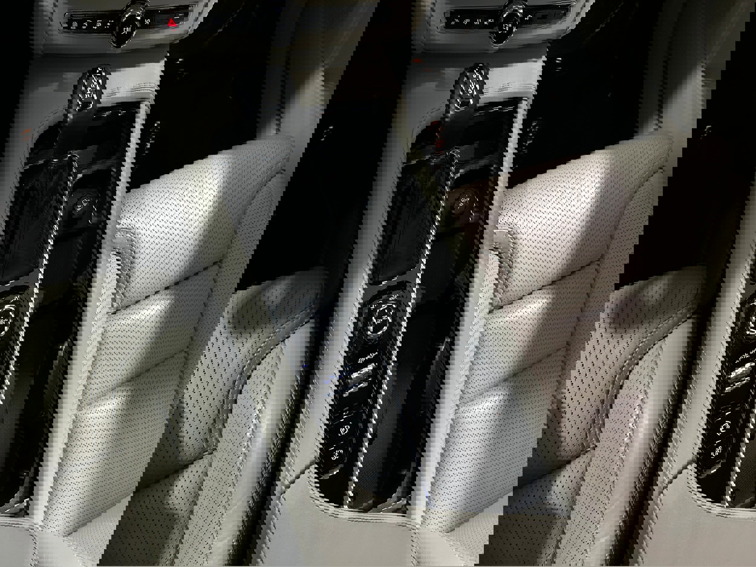 Used 2017 Volvo V90 T6 Cross Country image 10