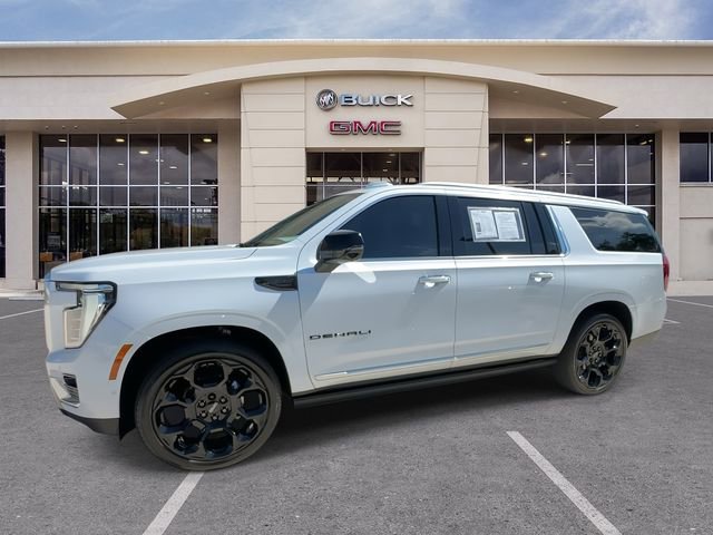 Certified 2026 GMC Yukon XL Denali w/ Denali Reserve Package AWD/4WD image 7