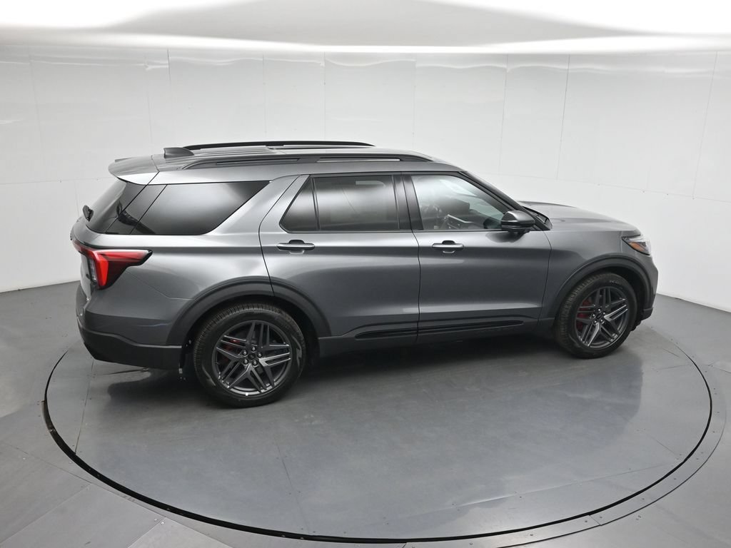 New 2026 Ford Explorer ST w/ Sun And Sound Package AWD/4WD image 36