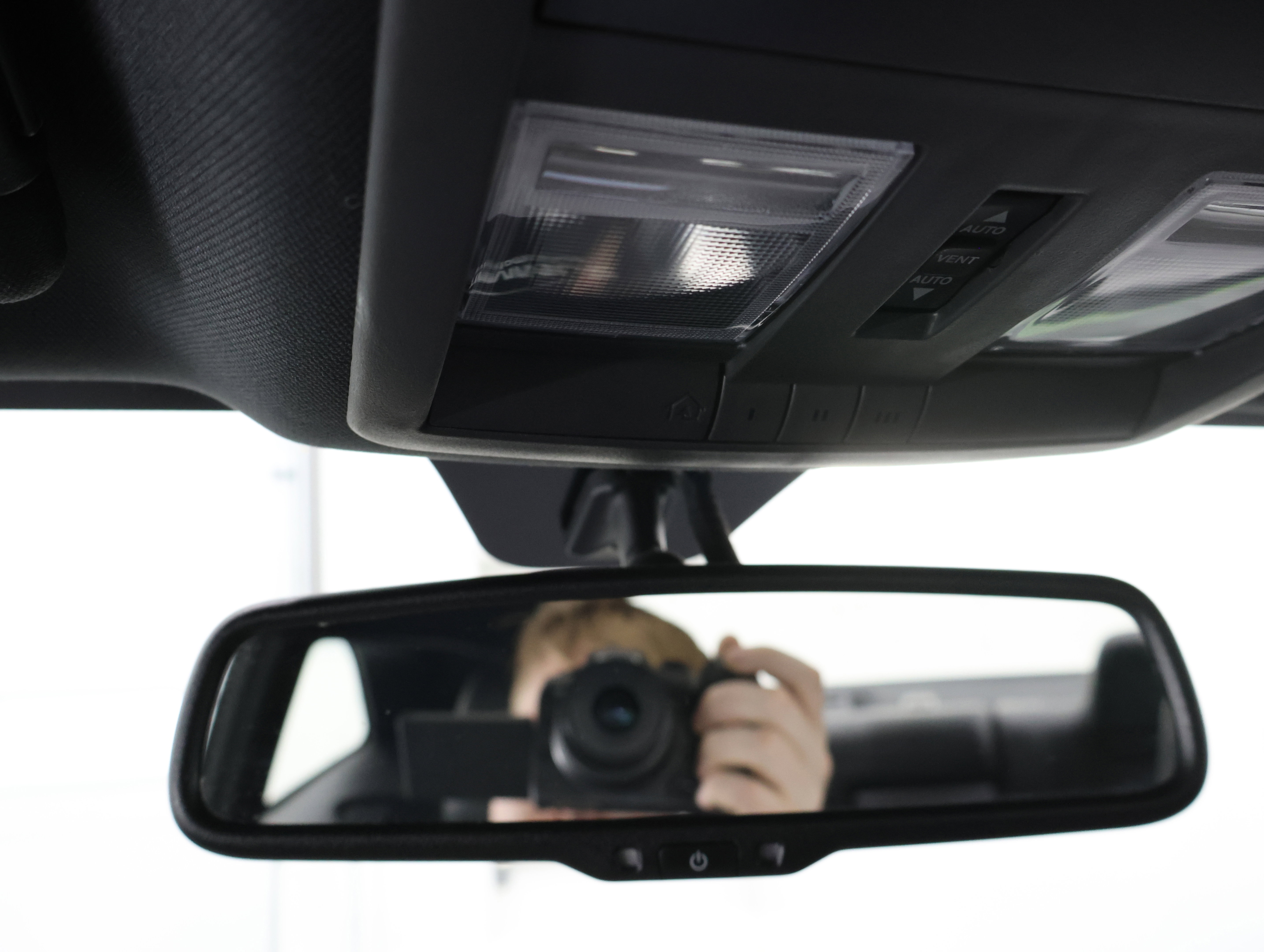 Used 2011 Dodge Challenger SRT8 w/ Green w/Envy Group image 50