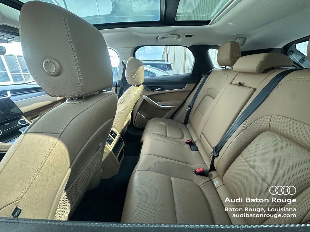 Used 2022 Jaguar F-PACE S image 4