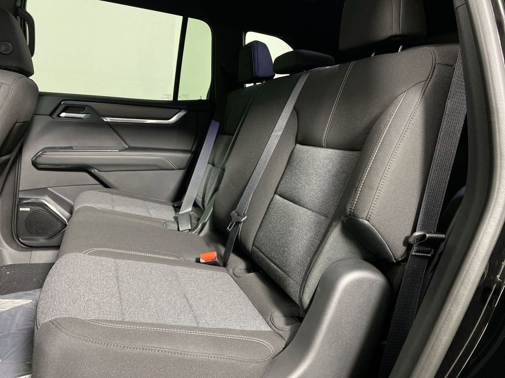 Used 2025 GMC Acadia Elevation w/ Black Edition image 22