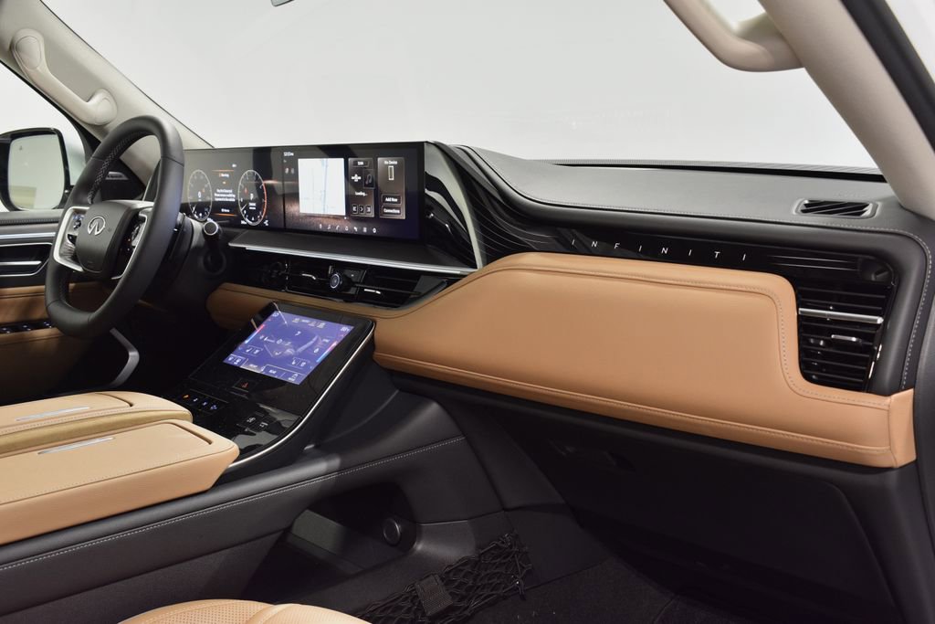 New 2026 INFINITI QX80 Luxe image 16