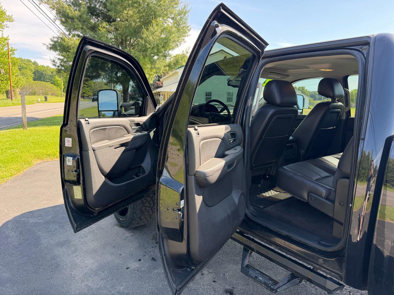 Used 2012 Chevrolet Silverado 2500 LTZ AWD/4WD image 16