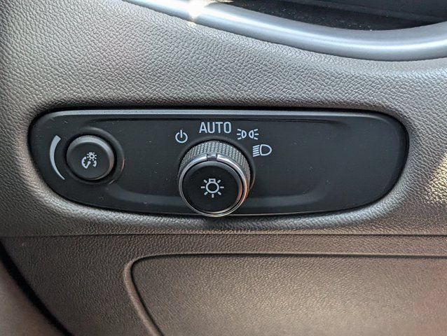 Used 2025 Chevrolet Malibu LT FWD image 21