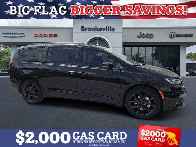 New 2026 Chrysler Pacifica Select w/ S Appearance Package FWD image 1