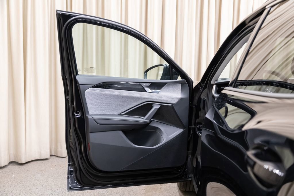 New 2026 Volkswagen Tiguan S AWD/4WD image 8