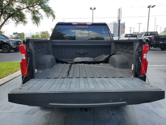 Used 2022 Chevrolet Silverado 1500 RST w/ Convenience Package II RWD image 9