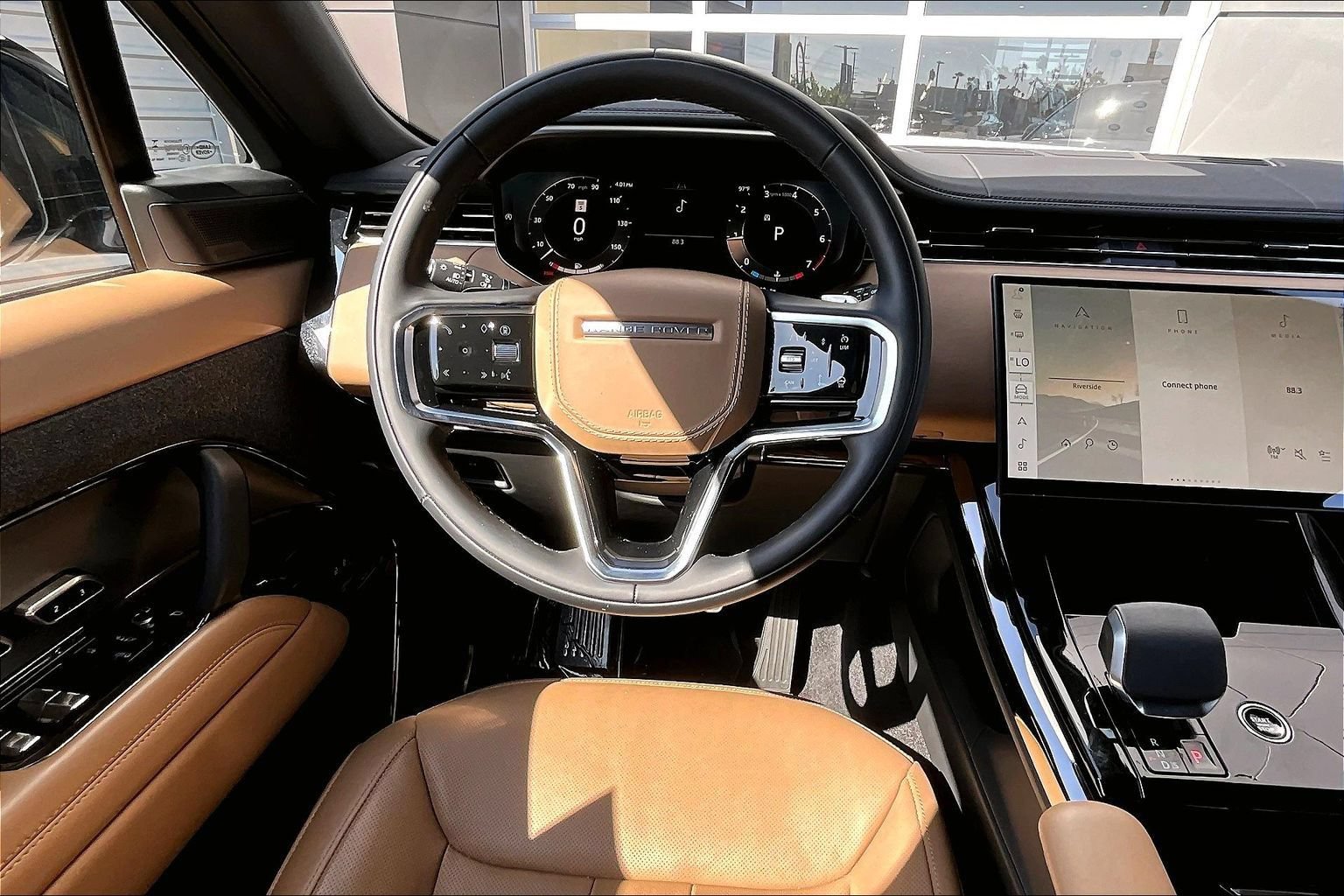 Certified 2025 Land Rover Range Rover Sport SE AWD/4WD image 5