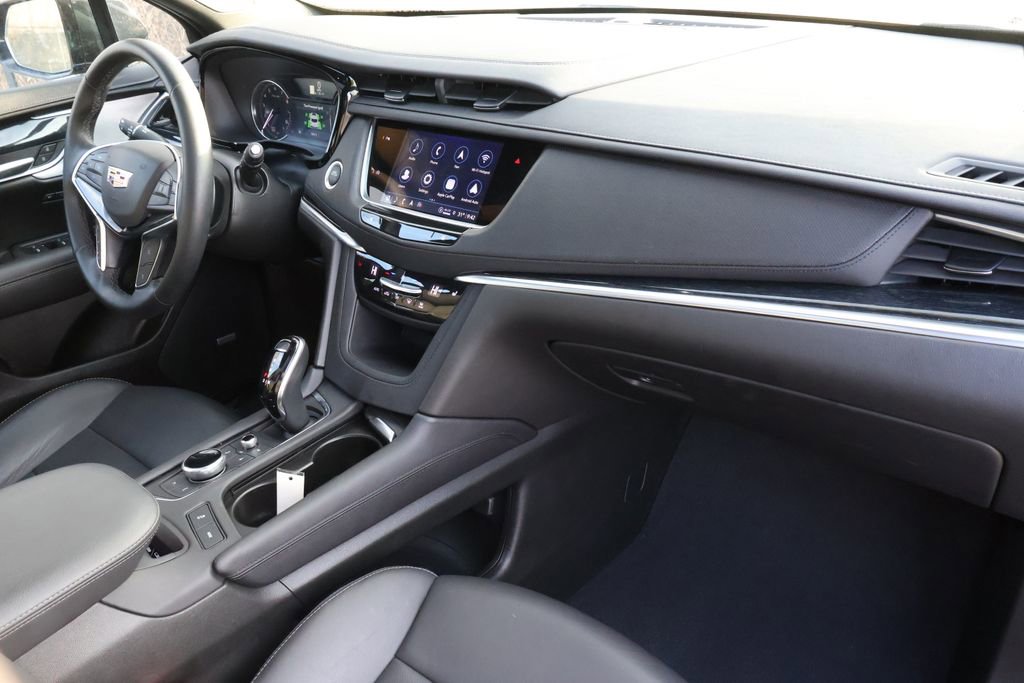 Used 2025 Cadillac XT5 Premium Luxury image 40