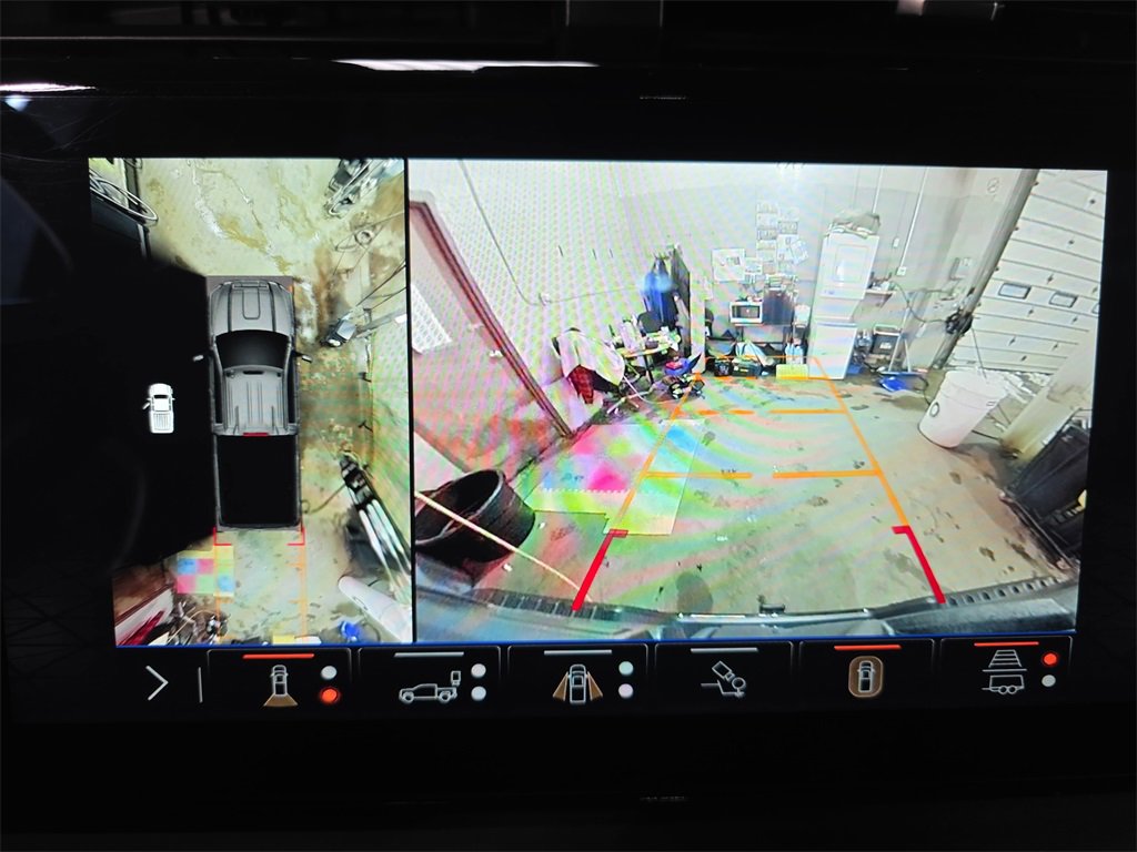 Used 2024 GMC Sierra 2500 AT4X image 23