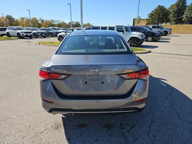 Used 2024 Nissan Sentra S image 5