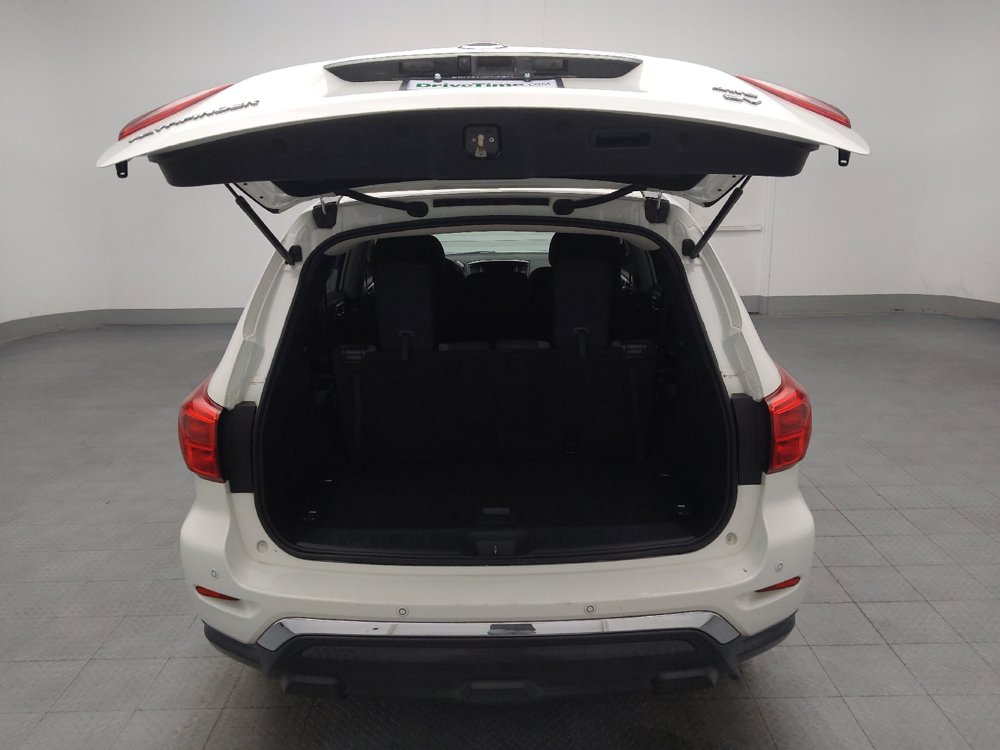 Used 2019 Nissan Pathfinder SV AWD/4WD image 29