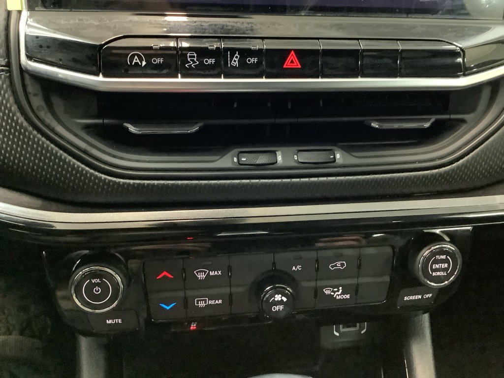 New 2026 Jeep Compass Latitude image 20