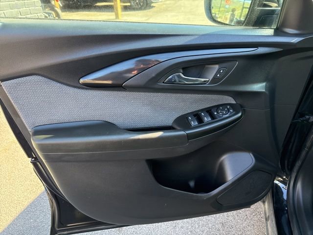 Used 2023 Chevrolet TrailBlazer LT w/ Convenience Package image 43