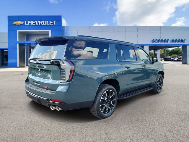 Used 2026 Chevrolet Suburban RST w/ Comfort Package RWD image 4