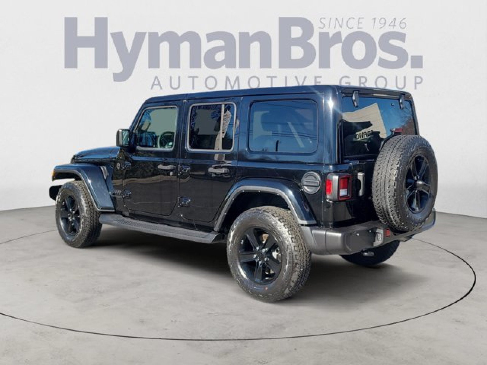Used 2023 Jeep Wrangler Unlimited Sahara AWD/4WD image 5