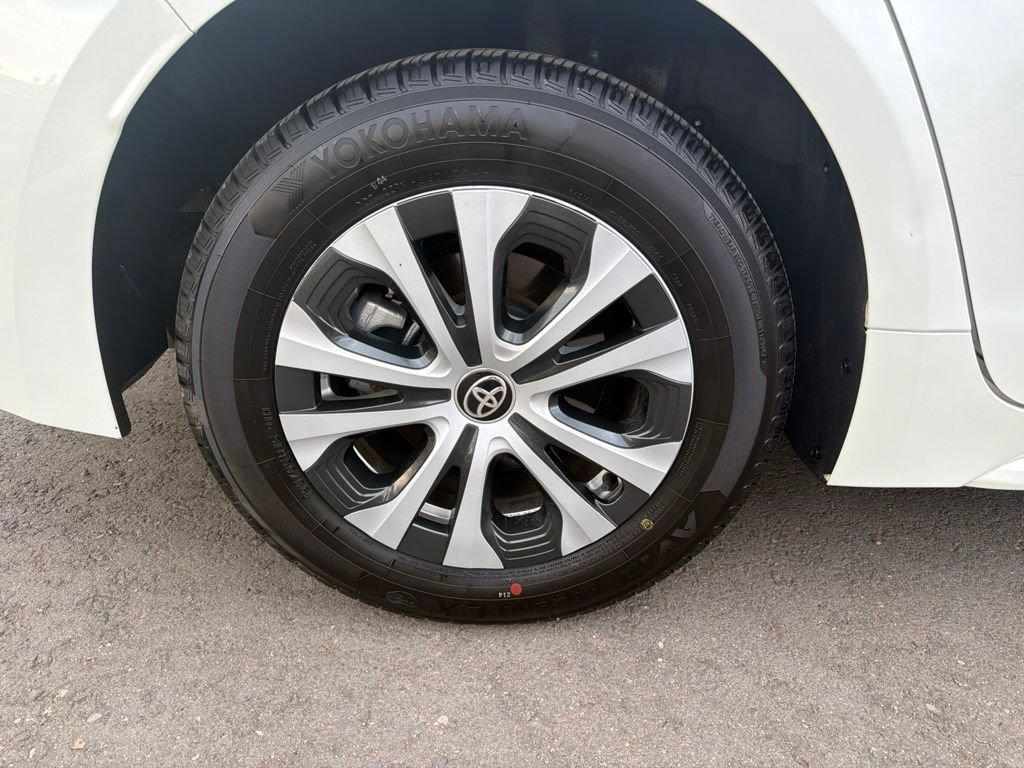 Used 2021 Toyota Corolla LE w/ Carpet Mat Package (TMS) FWD image 33