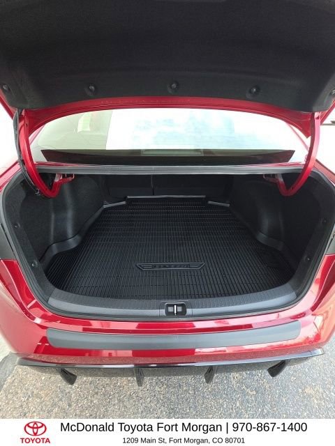 Used 2025 Toyota Corolla SE w/ Convenience Package image 17