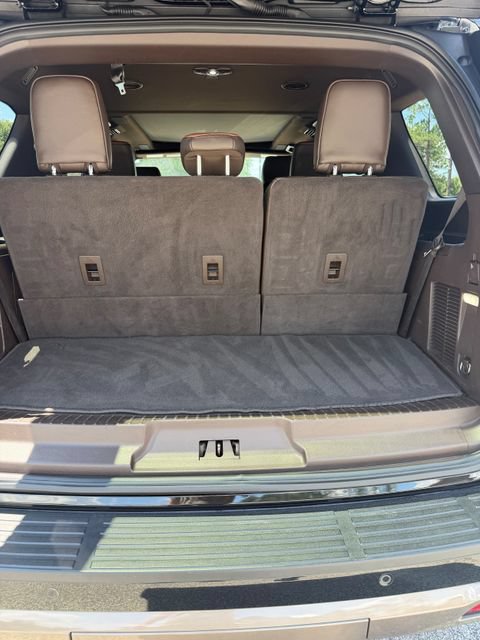 Used 2022 Ford Expedition King Ranch RWD image 9