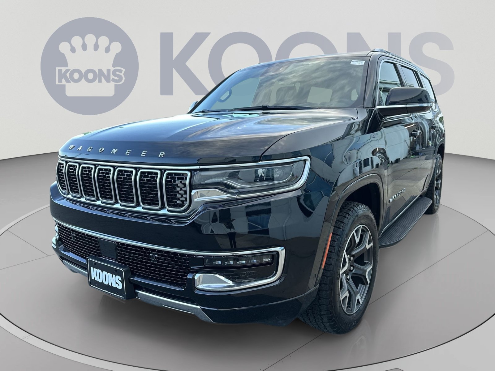 Used 2024 Jeep Wagoneer Series III AWD/4WD image 5
