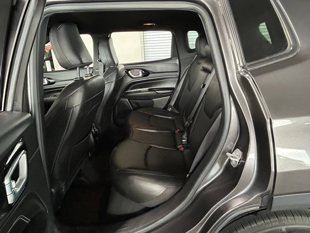 Used 2022 Jeep Compass Latitude FWD image 42