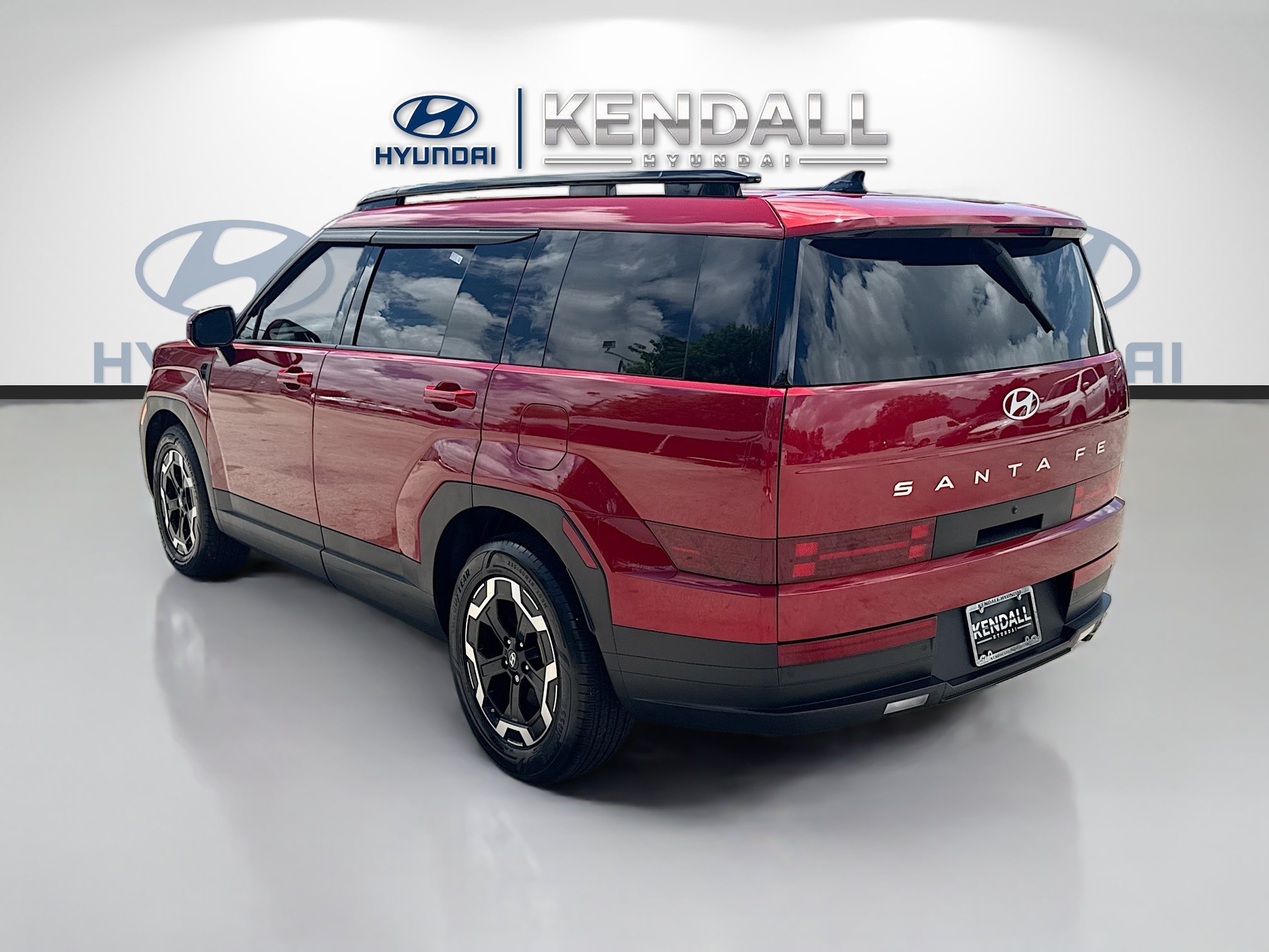 Used 2024 Hyundai Santa Fe SEL FWD image 4
